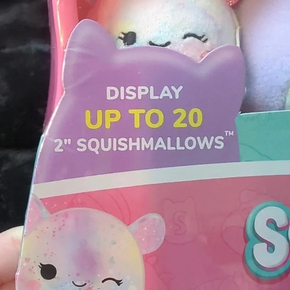 New Squishville Display with 4 Exclusive Squishy's. - Picture 5 of 6